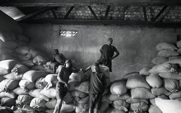 Convicts working in coffee factory - Uganda 1996